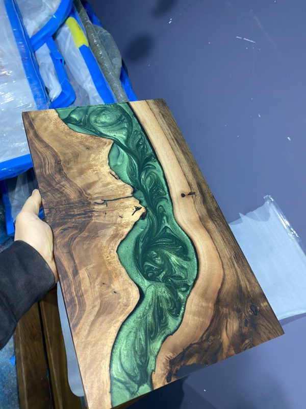 Custom 18”x 10”Walnut Wood, Epoxy Resin Table, Handmade Epoxy River Table, Custom Walnut Epoxy Table, Unique  Epoxy Table for Peggy1 For Cheap