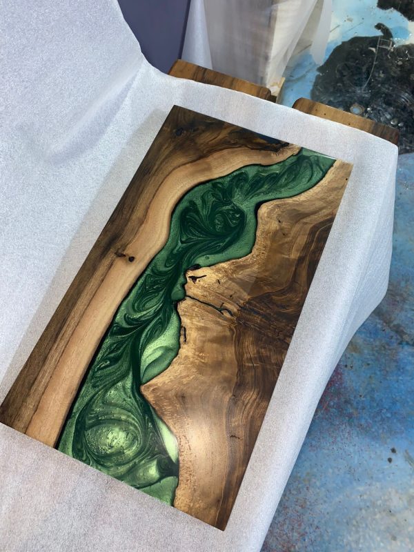 Custom 18”x 10”Walnut Wood, Epoxy Resin Table, Handmade Epoxy River Table, Custom Walnut Epoxy Table, Unique  Epoxy Table for Peggy1 For Cheap